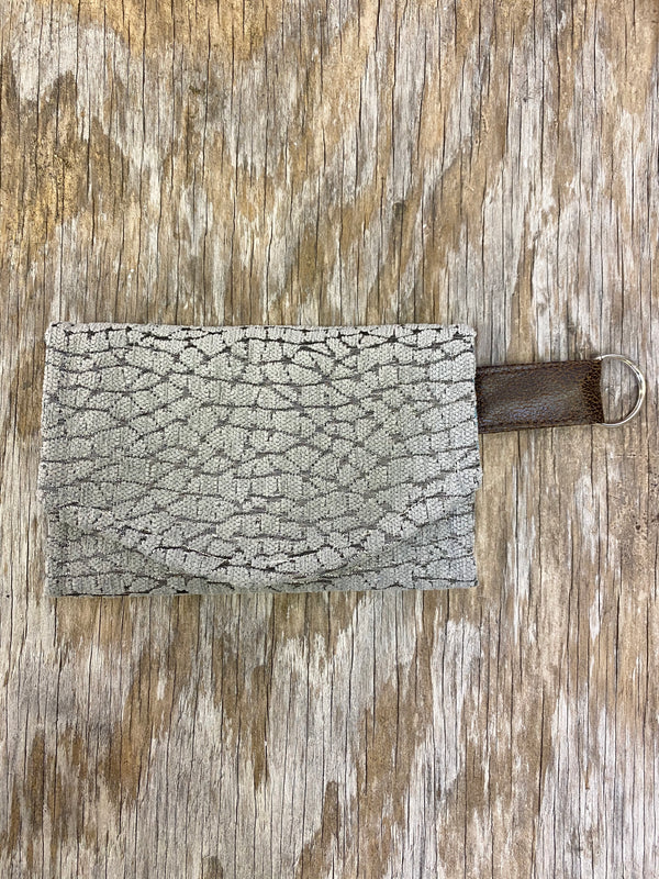 Chateau Small Wallet w/Keychain